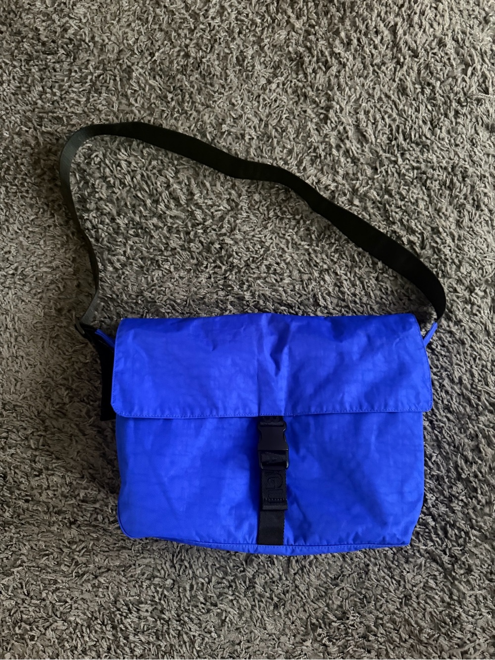 NWT Baggu Nylon Messenger Bag in Lapis